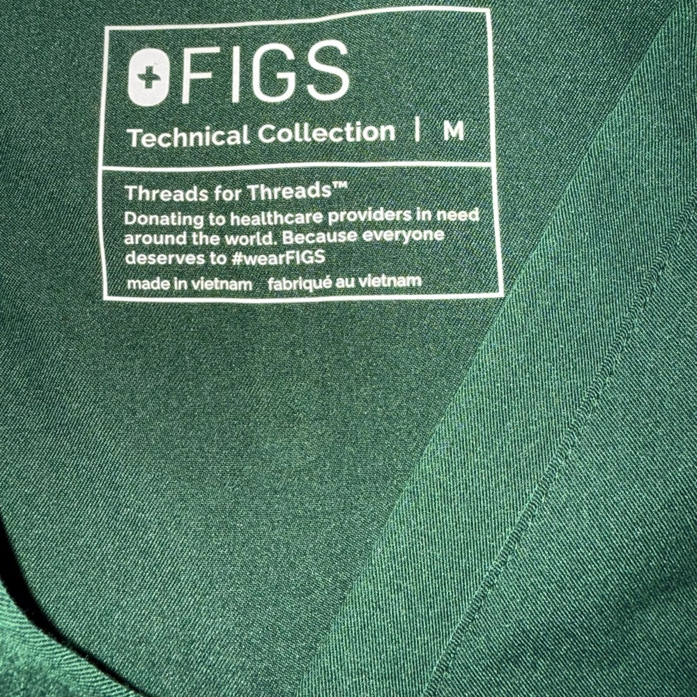 Figs Racing British Green Casma Three-Pocket Scrub Top